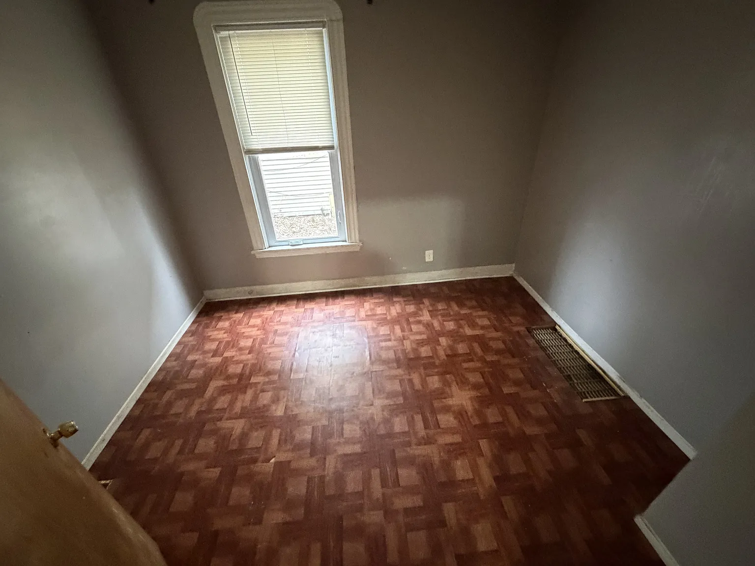 2647 Fremont Ave N - 0 — Photo 3
