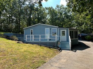 960 Poplar Creek Rd, Bracey, VA 23919