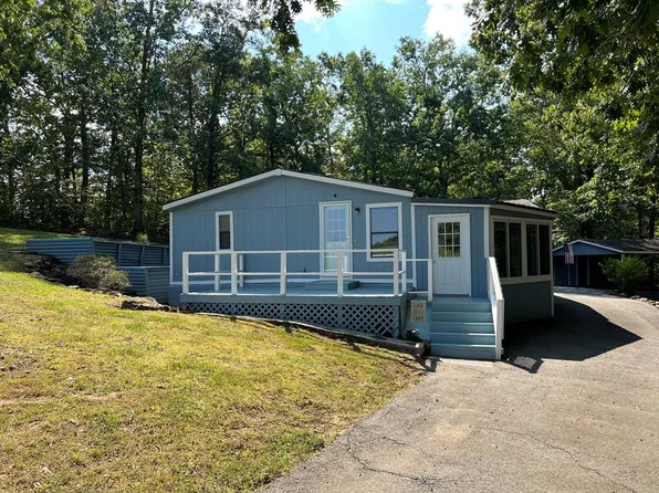 960 Poplar Creek Rd, Bracey, VA 23919