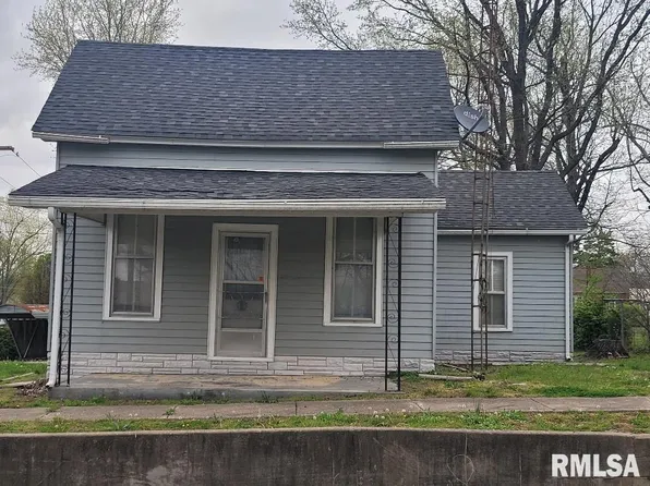 500 E Saint Charles Ave, Mc Leansboro, IL 62859