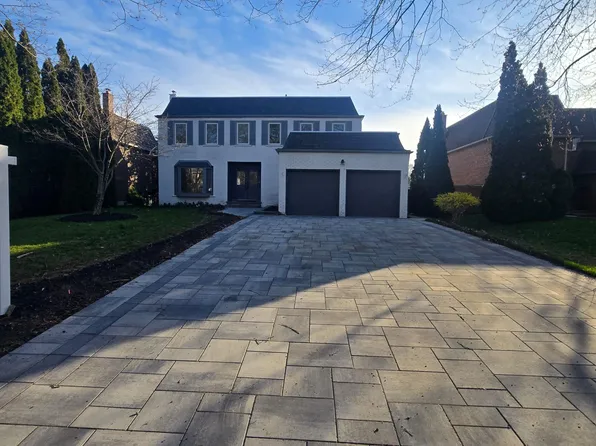 1768 Sherwood Forrest Cir, Mississauga, ON L5K 2H6