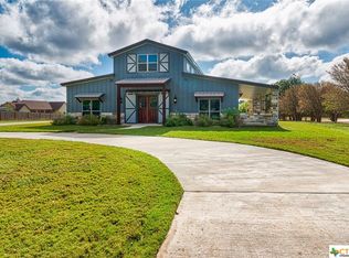 535 Van Bibber Rd, Salado, TX 76571