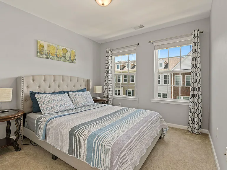 44 Truman Dr — Photo 32