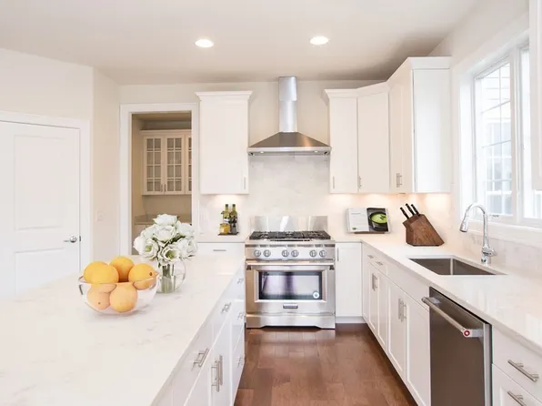 16 Brooke St #31, North Grafton, MA 01536