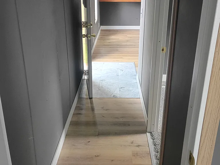 1229 1st Ave NE — Photo 3