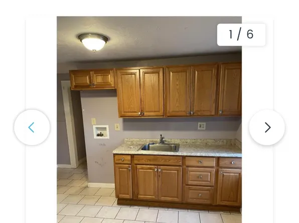 23 Ward St APT 2, Worcester, MA 01610