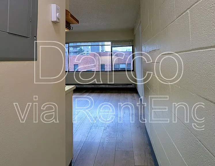 Campus Apartments — Photo 6