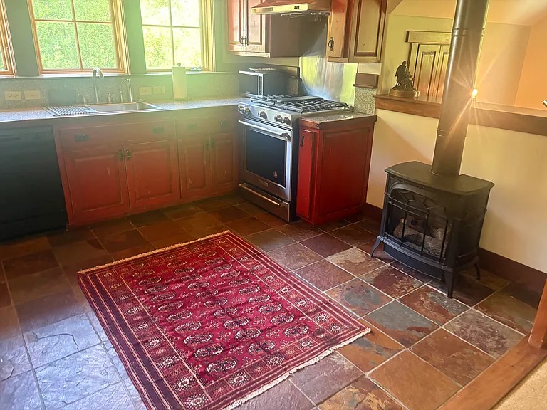 Whipsaw Ln — Photo 3