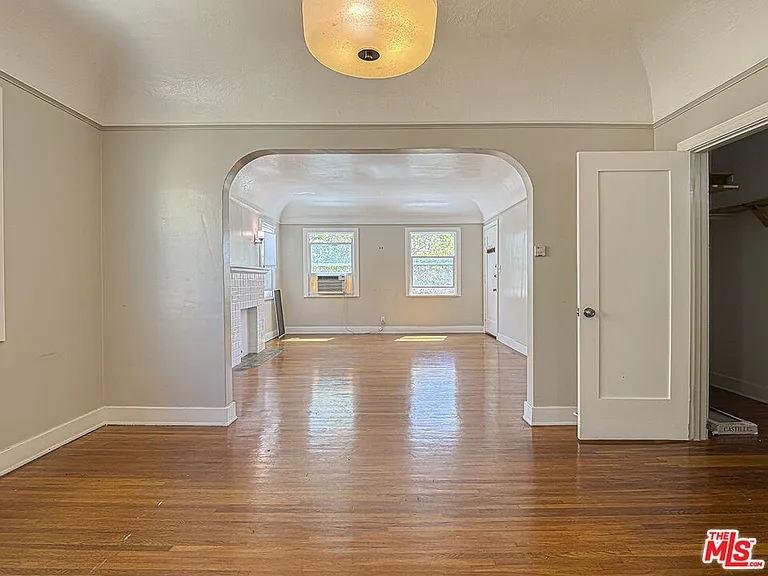 733 N Ridgewood Pl #735-1/2 — Photo 9