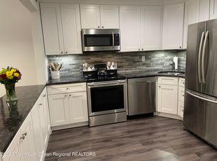 26 Lexington Ct, Red Bank, NJ 07701