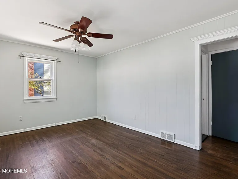 15 Woolley Ave — Photo 6