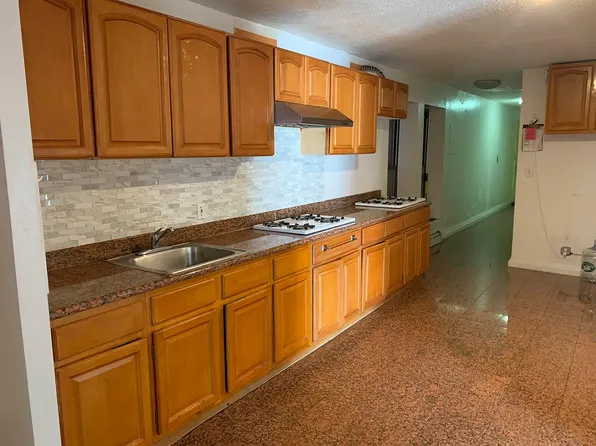 5114 4th Ave APT 3B, Brooklyn, NY 11220