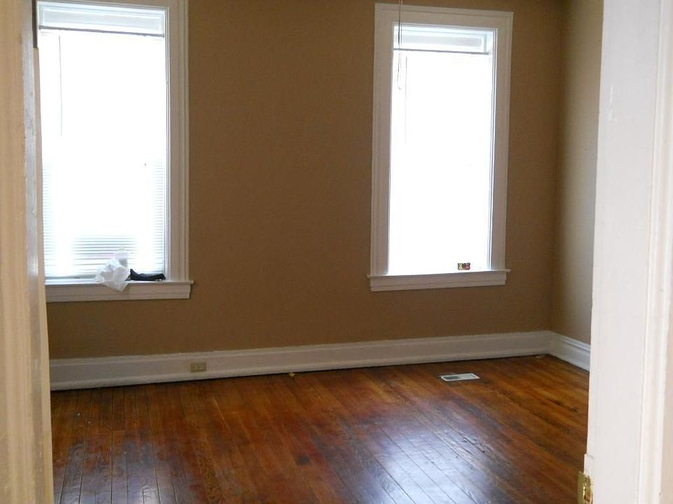 2nd image of 2816 Arsenal St