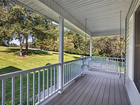5th image of 6185 Oak Valley Rd