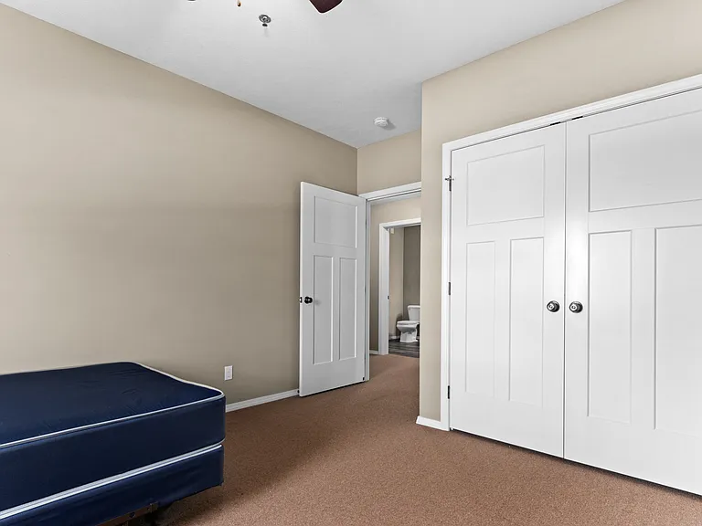 919 W Windom St #917 — Photo 21