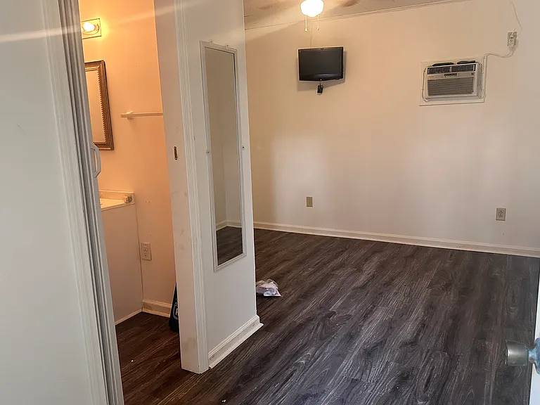 13300 Woodlands St — Photo 6