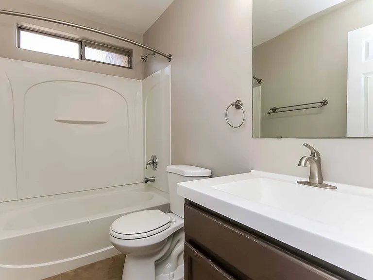 2443 E Meadow Mist Ln — Photo 14