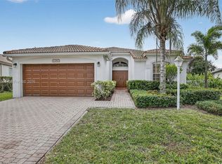 Pembroke Falls Phase 2, Pembroke Pines, FL 33028