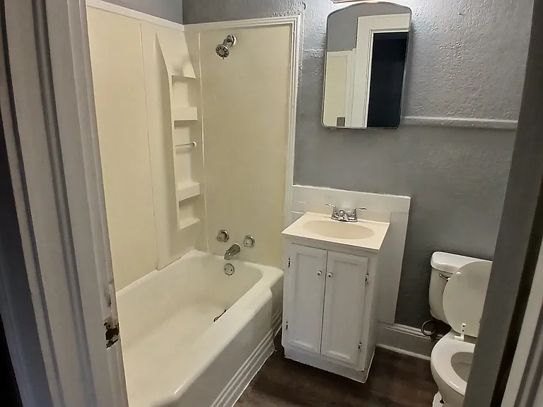 440 Trunk St NE #5 — Photo 3