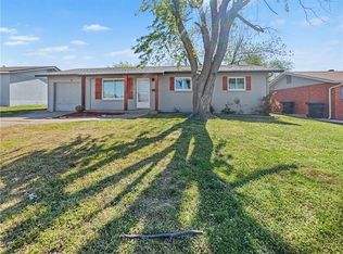 2508 Yorkshire Ave, Moore, OK 73160