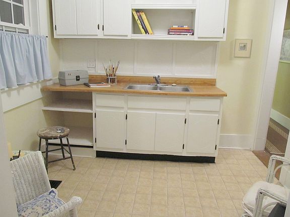 3rd image of 2308 Peachtree St