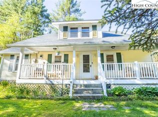 165 V L Moretz Rd, Deep Gap, NC 28618