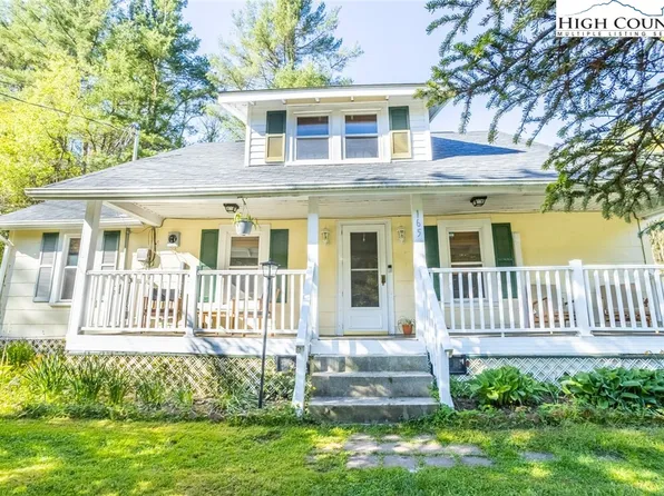 165 V L Moretz Road, Deep Gap, NC 28618