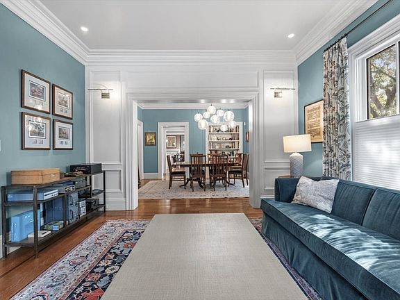 4th image of 58 Shepard St