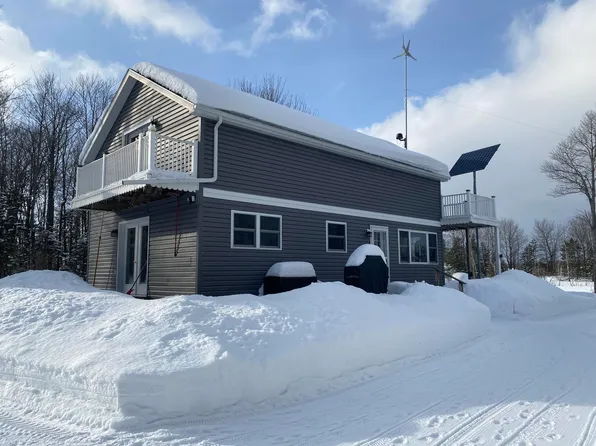 4515 E J And J Ln, Sault Sainte Marie, MI 49783