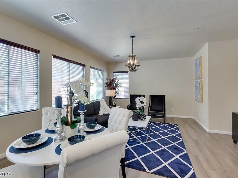 3305 Umbria Gardens Ave — Photo 8