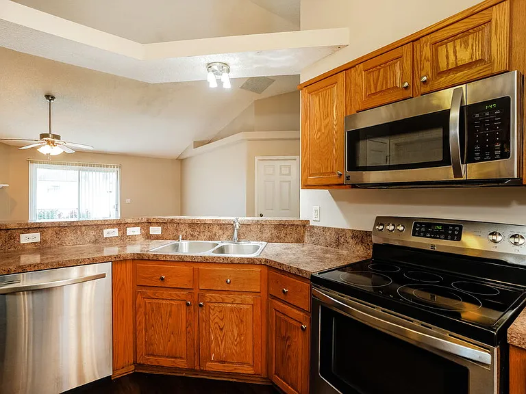 3095 Seth Dr — Photo 7