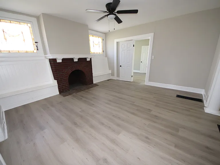 3309 Elgin Ave — Photo 11