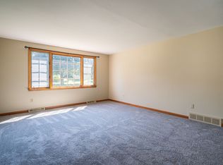 44 Oakridge Dr APT 1, Buffalo, NY 14224