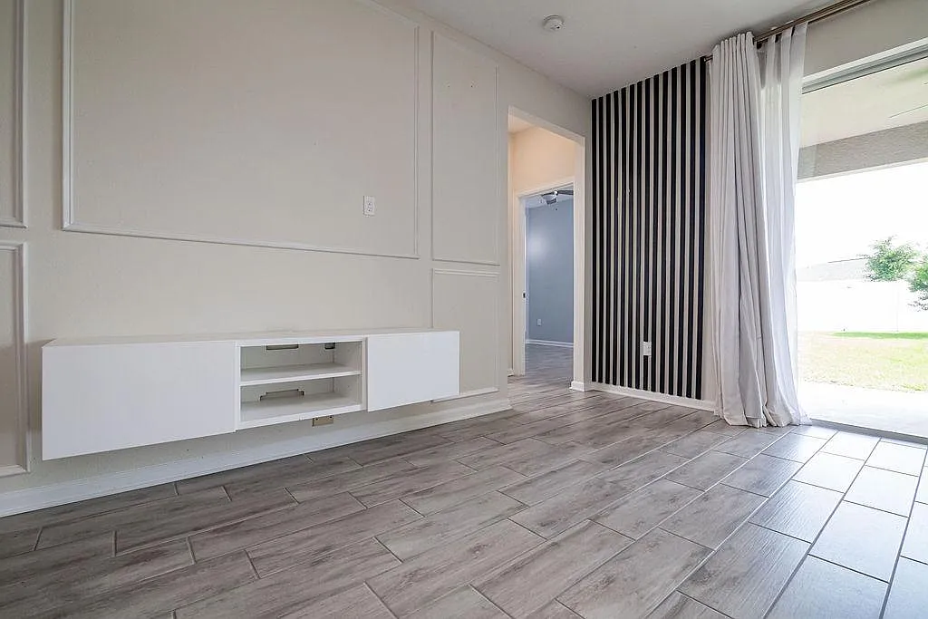 4 bed, 2109 sqft, $3,150 — Photo 1