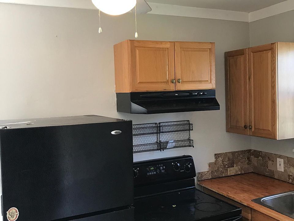 2nd image of 1615 Riverside Dr