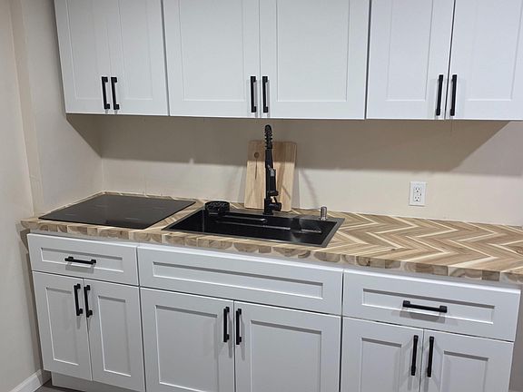 Kitchenette with Stove Top