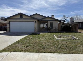 805 Janelle Ct, Ridgecrest, CA 93555