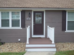 20 Josephine Dr, Fall River, MA 02720