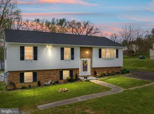 317 Crim Dr, Strasburg, VA 22657