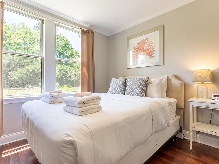 Second bedroom with queen bed.