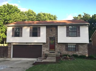 8509 Roseborough Rd, Louisville, KY 40228