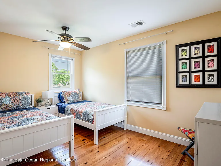 132 Sampson Pl — Photo 15