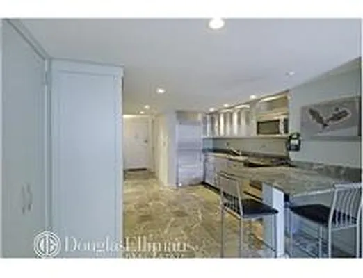 Rented by Douglas Elliman | media 37