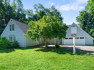 3 Bevy Hollow Rd, Setauket, NY 11733