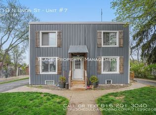 219 N Union St APT 7, Sparta, MI