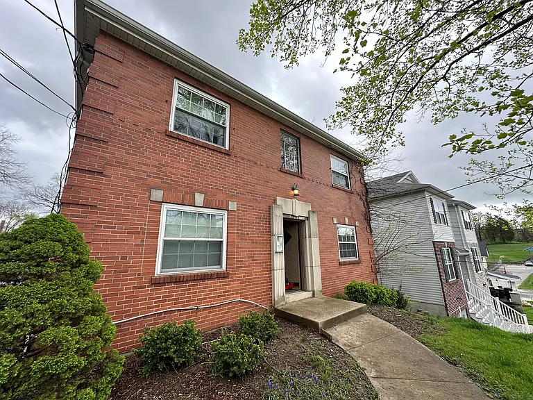 3952 Taylor Ave #1 — Photo 2