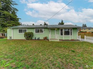 15904 52nd Pl W, Edmonds, WA 98026
