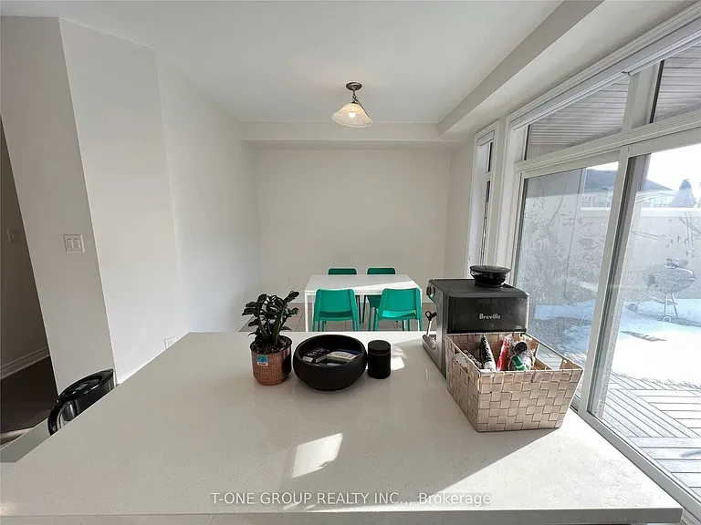 58 Campobello St — Photo 15