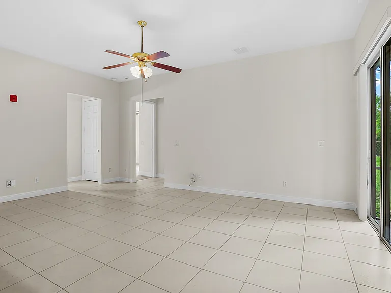 1092 SW Majorca Ave — Photo 17