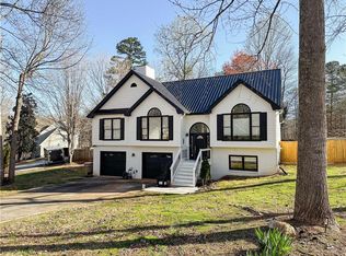 5611 Pipsissewa Dr, Flowery Branch, GA 30542